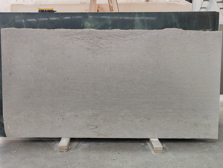 France Bourgogne Grey Limestone honed slabs packaged in wooden crates